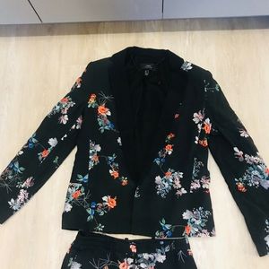 Flower blazer and matching pants